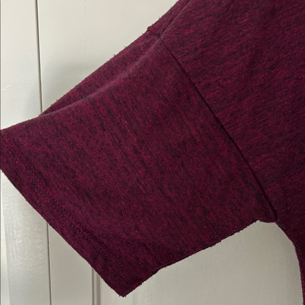 Old Navy Deep Burgundy Short Sleeve Tee - Picture 4 of 8